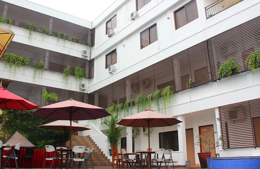 Front One Resort Yogyakarta-1